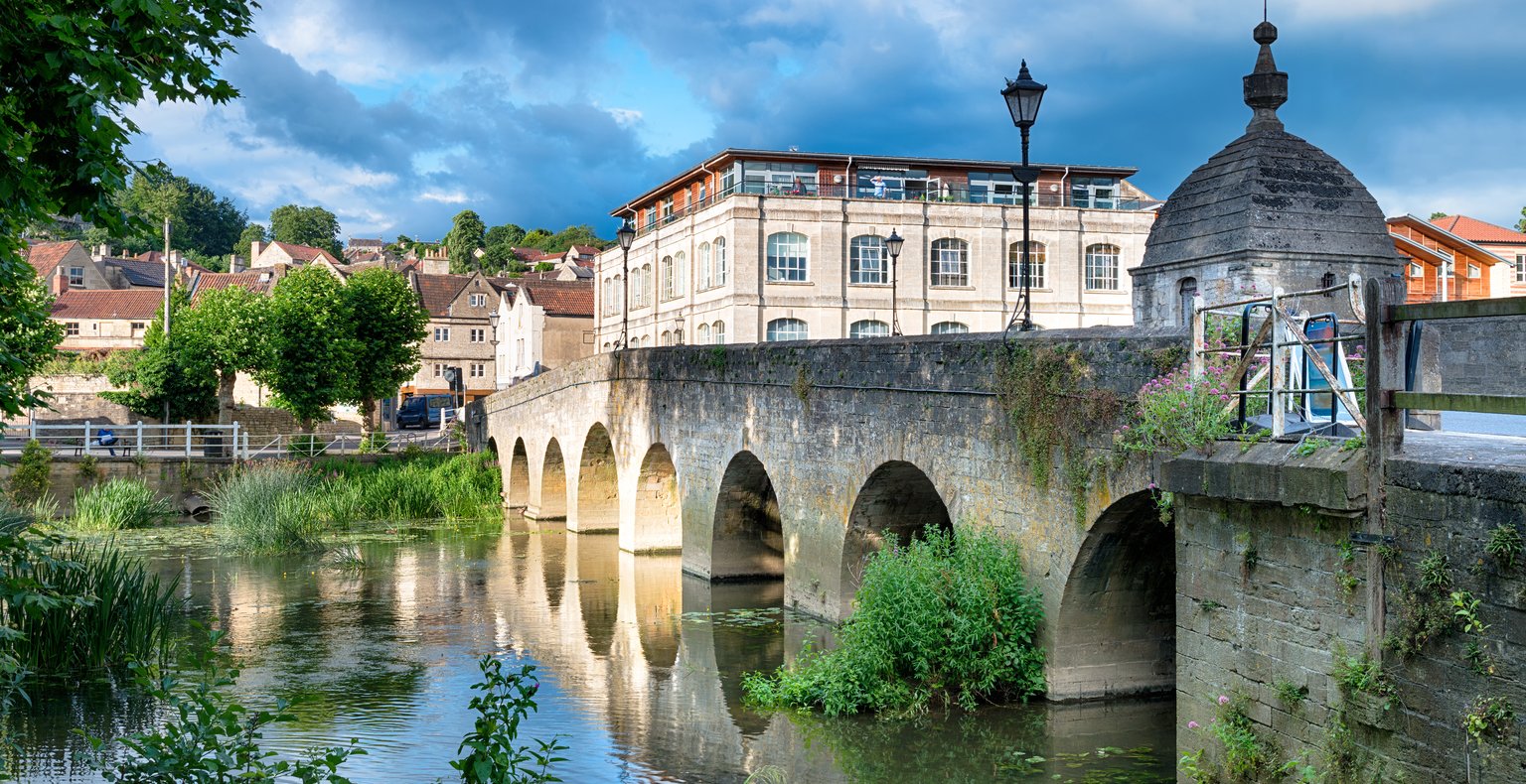 Trova voli economici to Bradford