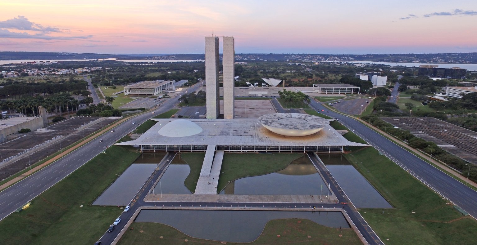 Cheap flights from Syracuse to Brasília from $388
