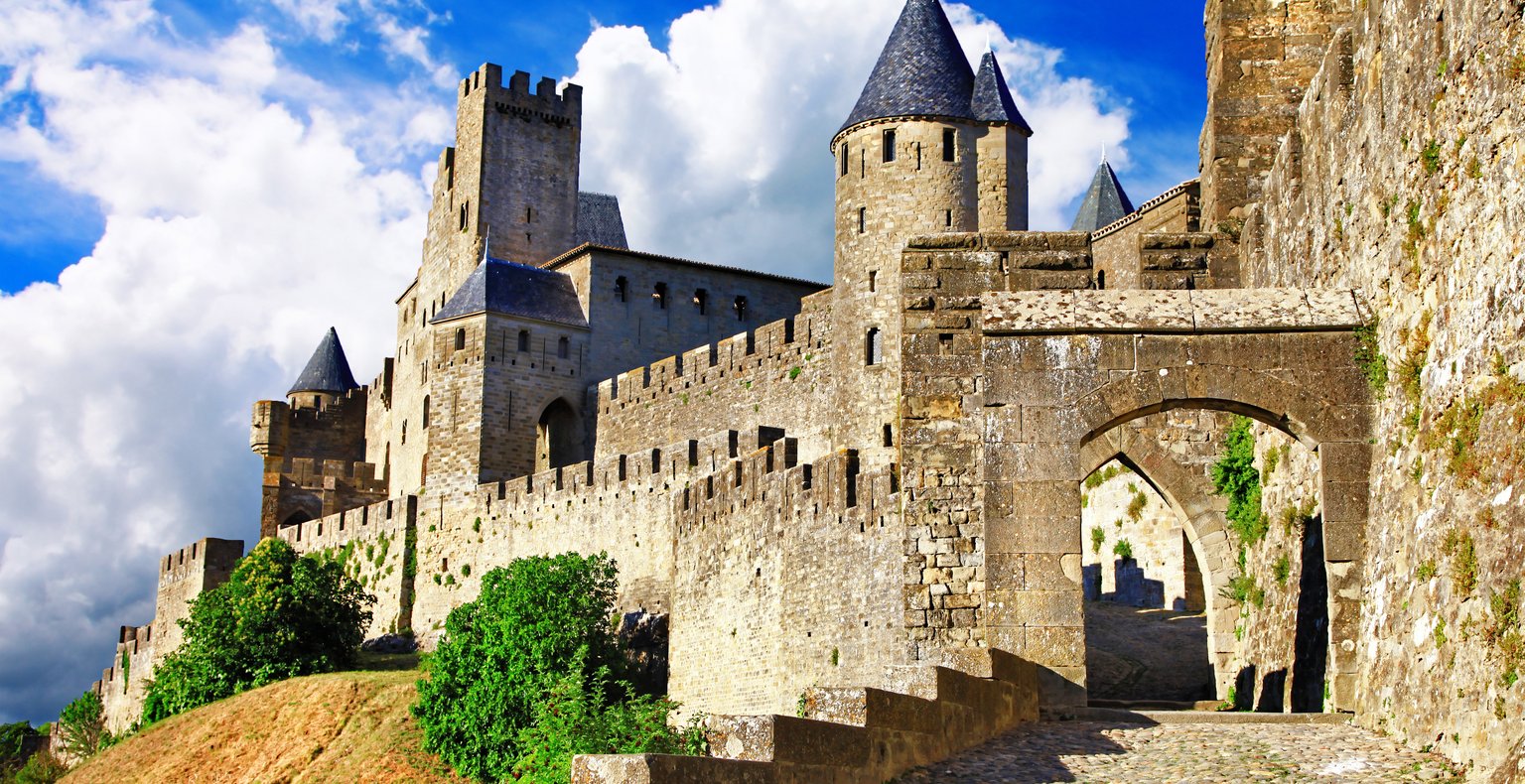 Günstige Flüge von Hamburg nach Carcassonne ab 89 €