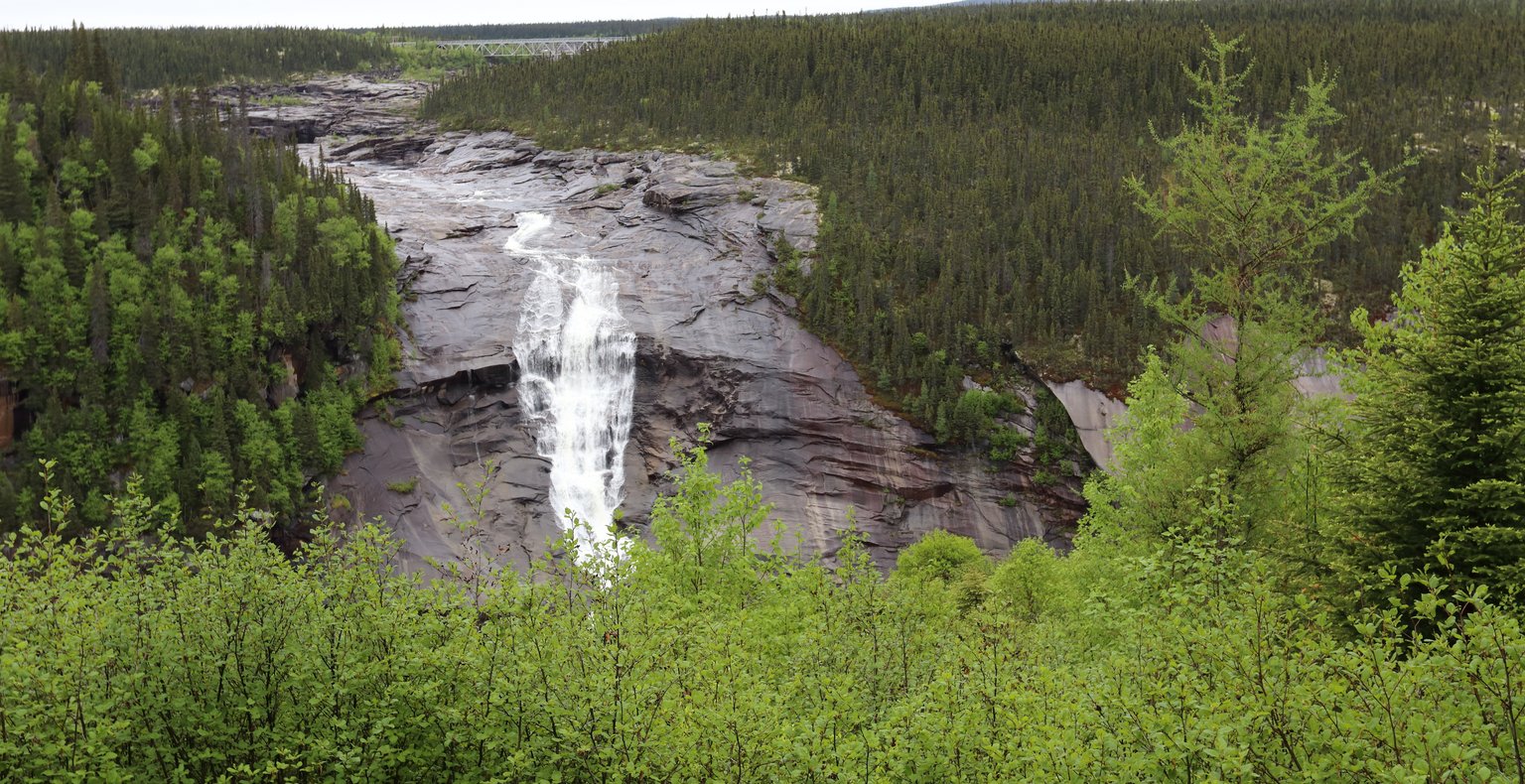Finden Sie günstige Flüge nach Churchill Falls