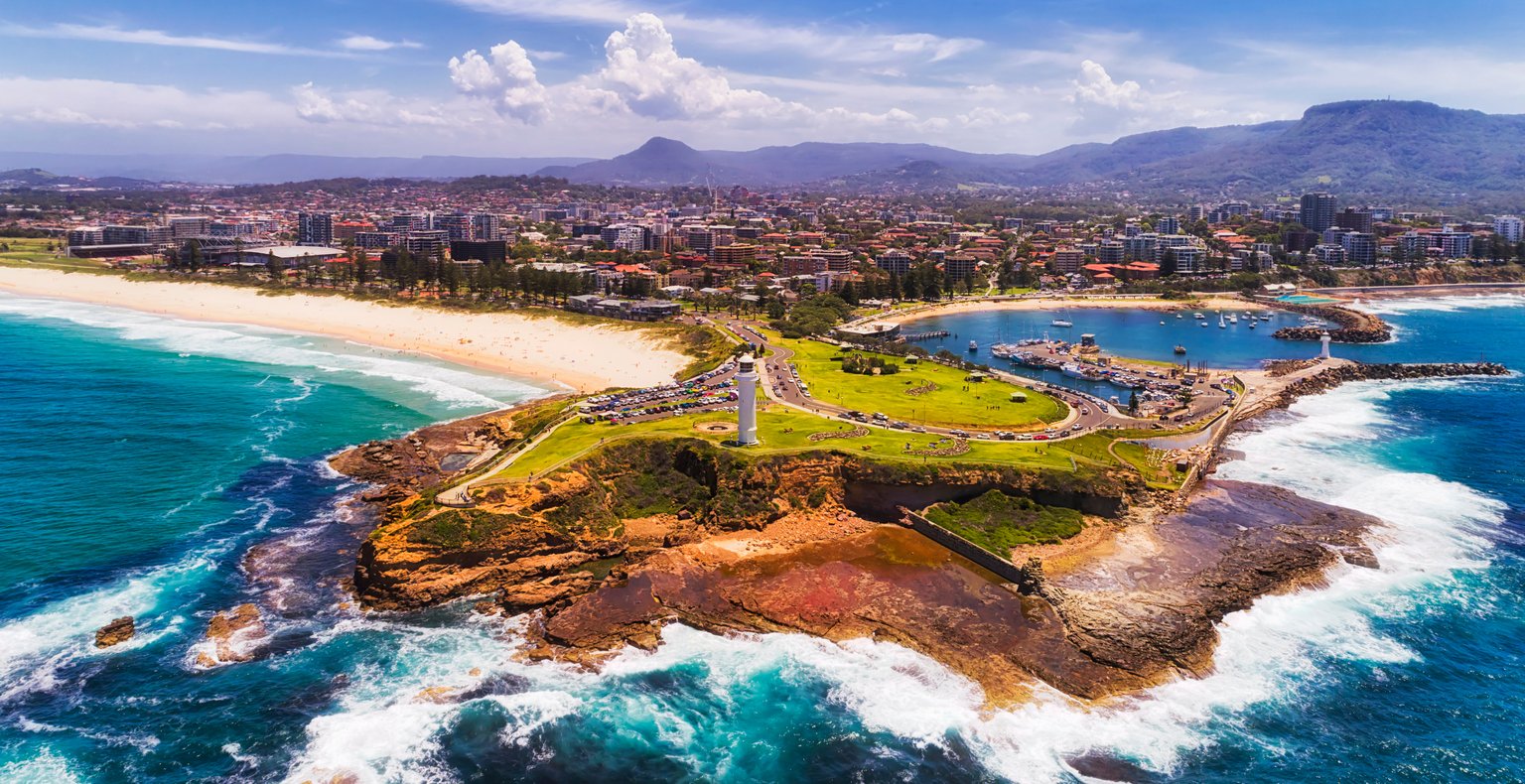 Cheap flights from Melbourne to City of Wollongong from £168