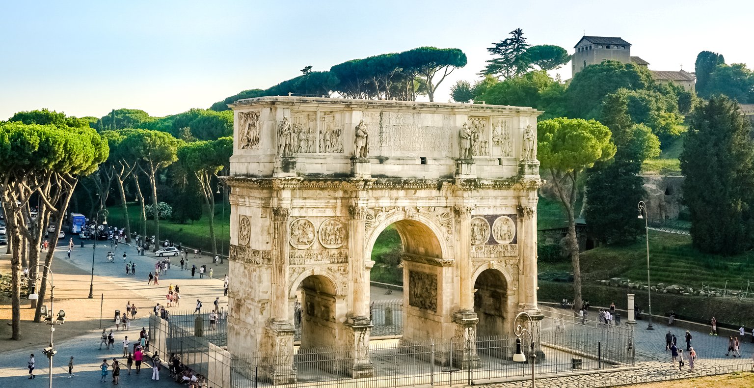 Vols pas chers depuis Lyon vers Constantin à partir de 83 €