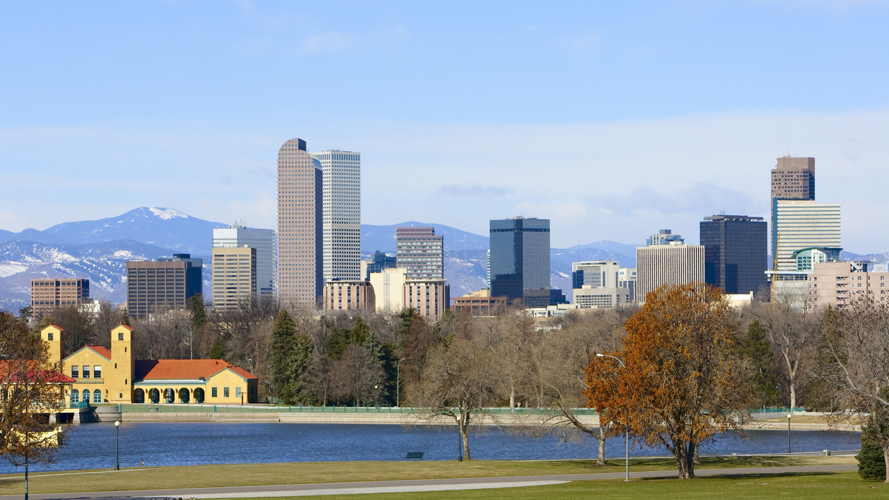 Cheap flights from Montreal to Denver from £165