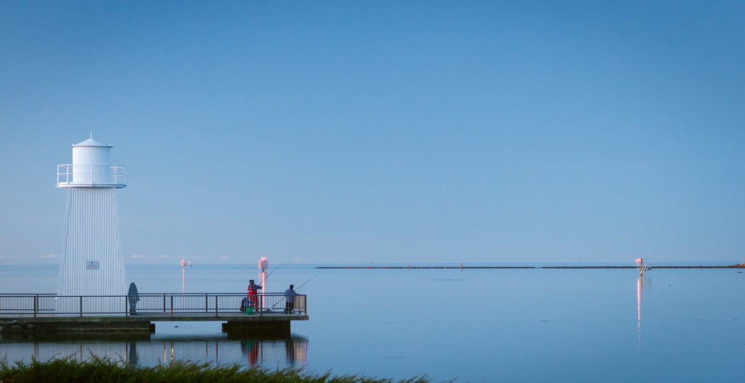 Find billige flybilletter to Devonport