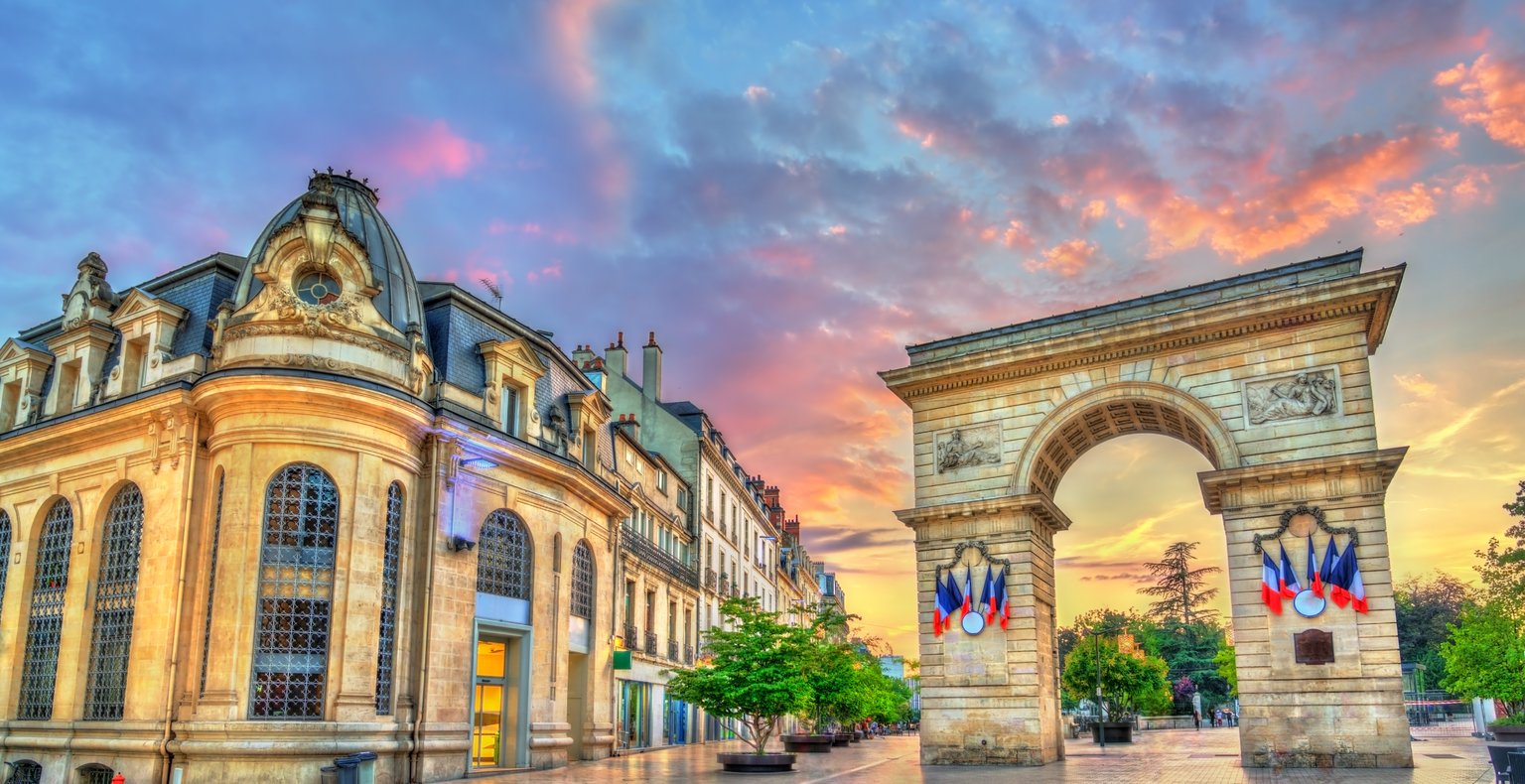 Vuelos baratos de Barcelona to Dijon a partir de