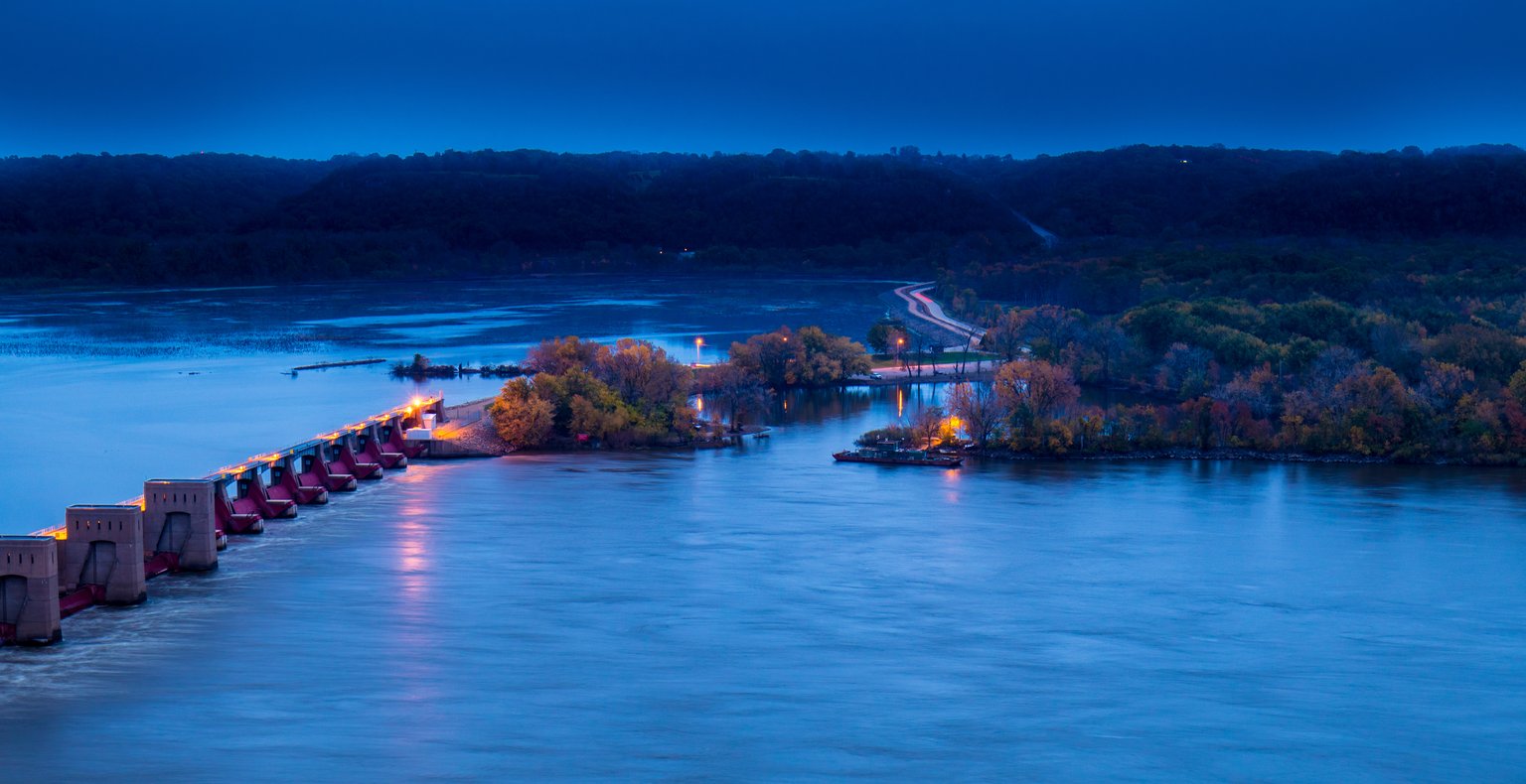 Find cheap flights to Dubuque