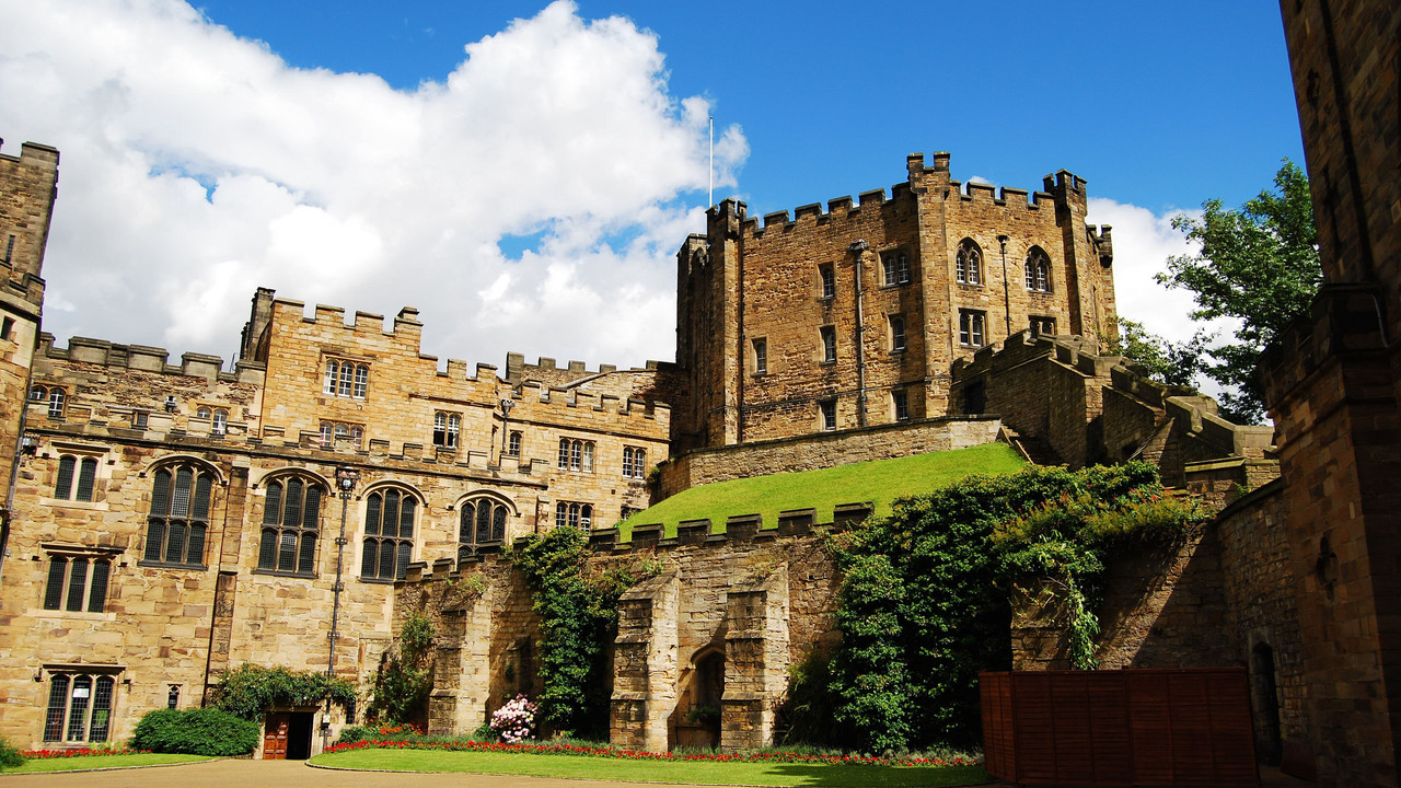 Cheap flights from Hong Kong to Durham, England from £310