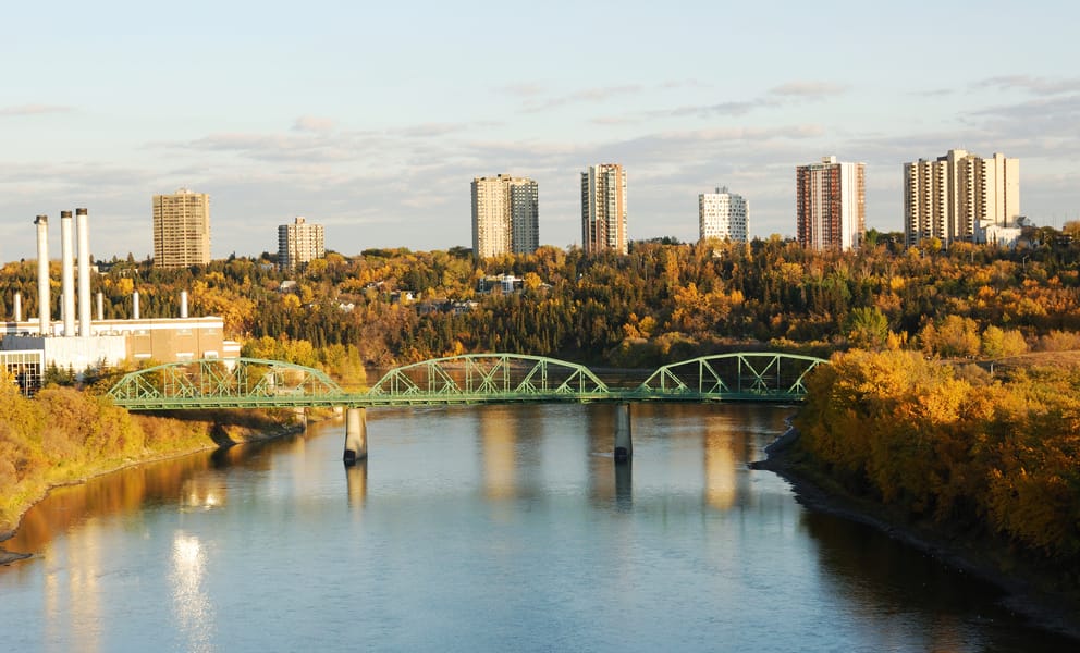 Cheap car rentals in Edmonton, Canada
