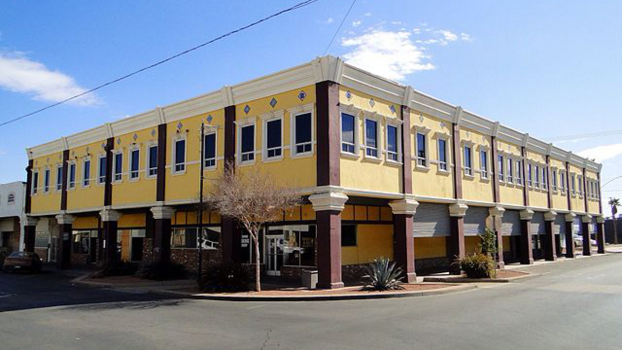 Cheap flights from Los Angeles to El Centro from $87