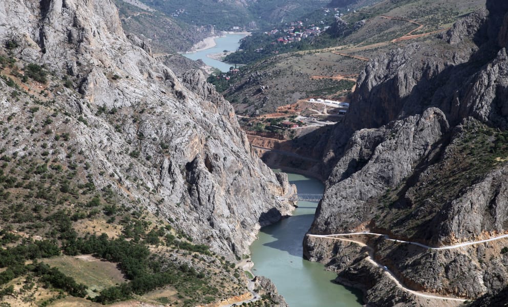 Location de voiture pas chère à Erzincan, Turquie