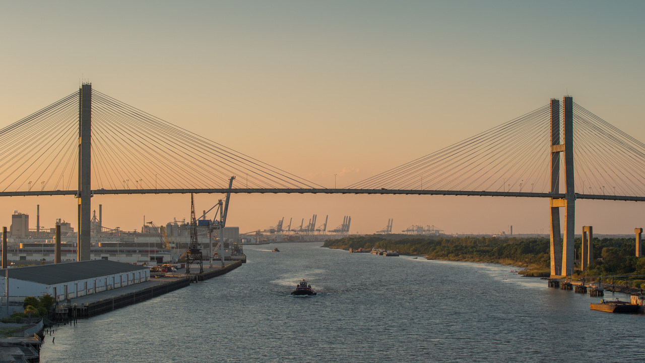 Cheap flights from Grand Junction to Eugene from $249