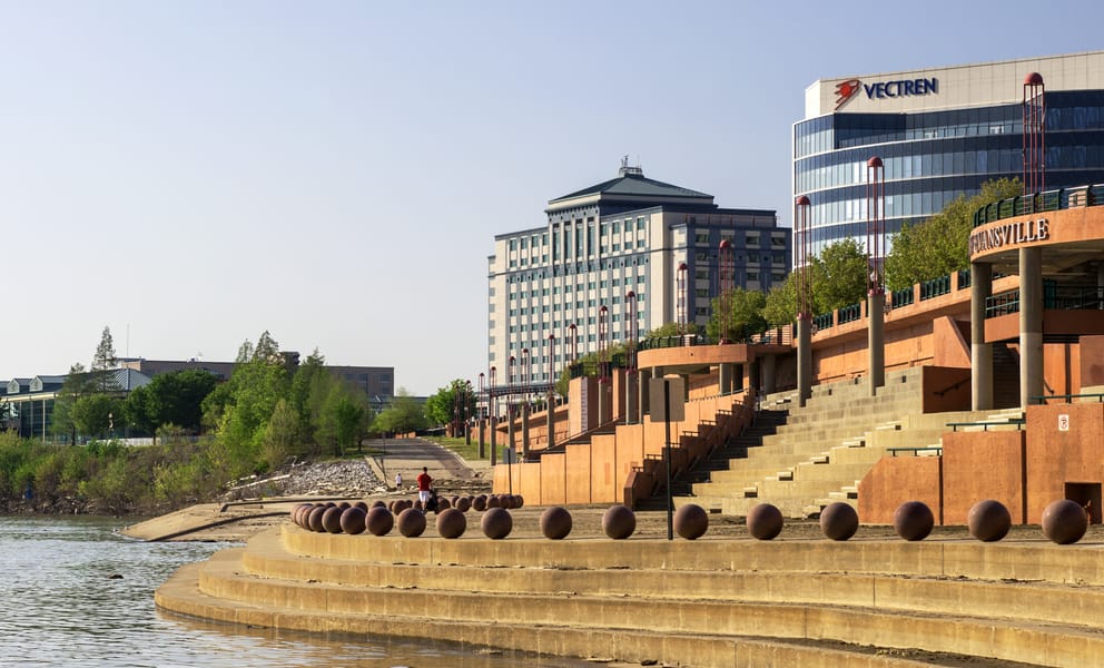 Cheap car rentals in Evansville, United States