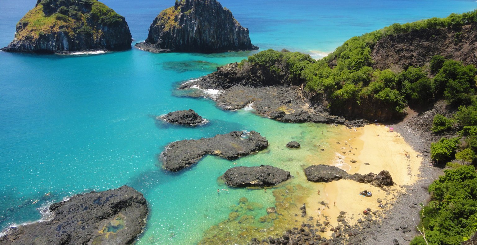 Günstige Flüge von Recife nach Fernando de Noronha ab 115 €