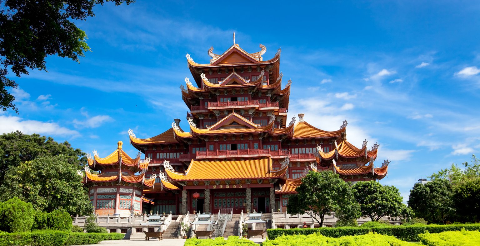 Găsiți zboruri ieftine către Fuzhou de la 2,727 lei