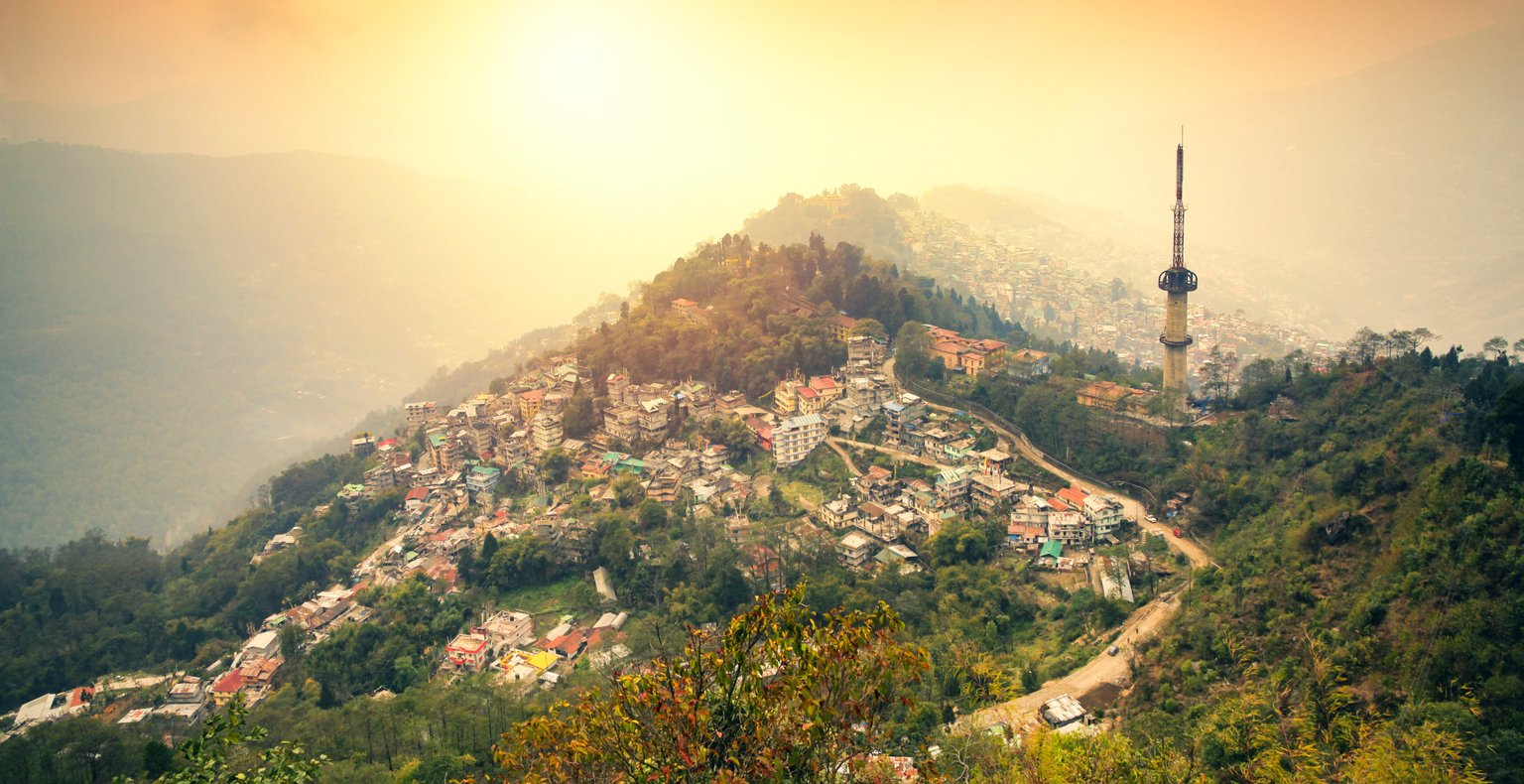 Cheap flights from Mumbai to Gangtok from