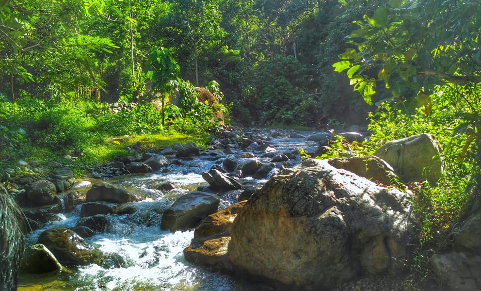 Cheap car rentals in Gorontalo, Indonesia