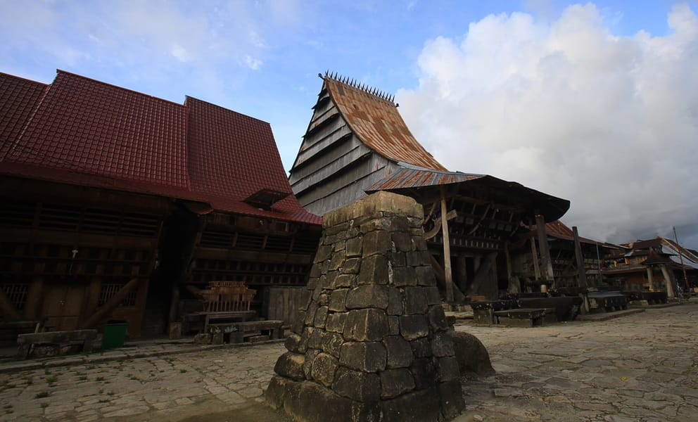 Cheap car rentals in Gunungsitoli, Indonesia