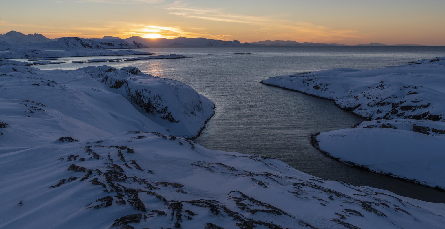 Günstige Flüge von Berlin nach Hasvik ab 220 €