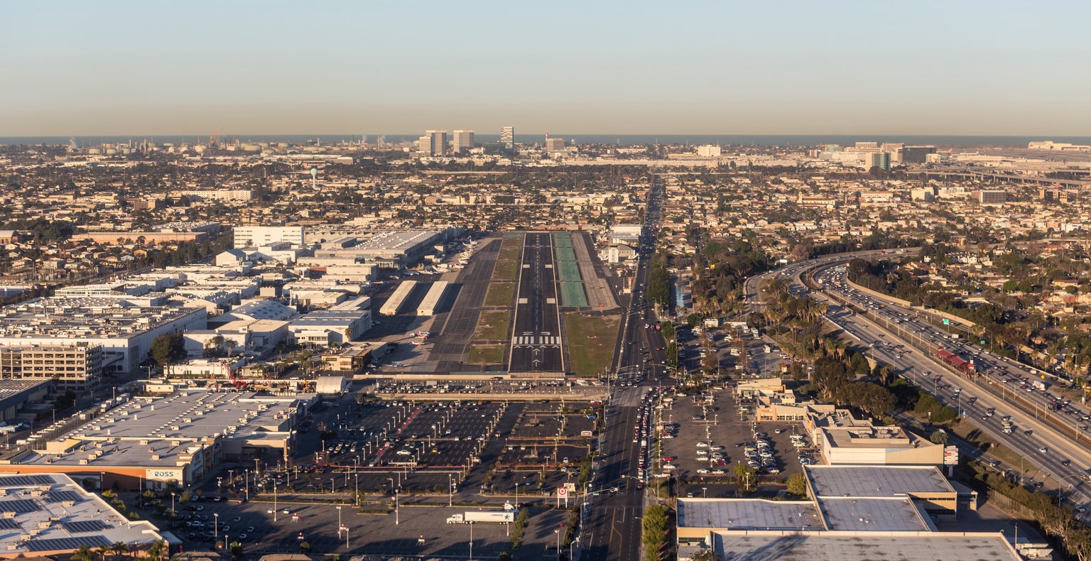 Lentoja to Hawthorne (CA, Yhdysvallat)