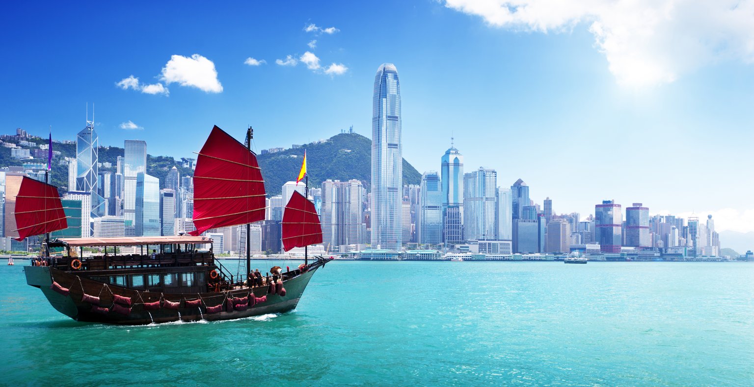 Cheap flights from Singapore to Hong Kong from £100