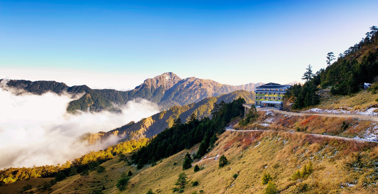 Cheap flights from Singapore to Hualien County from £246