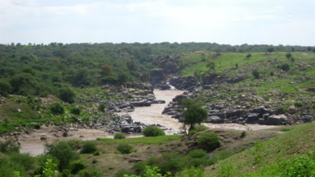 Cari penerbangan murah ke Untuk Humera