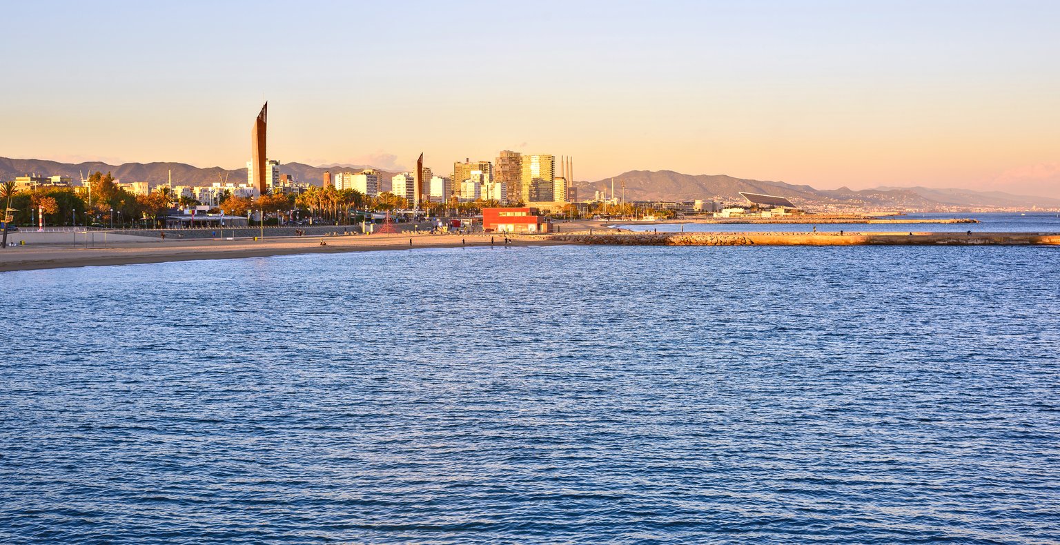 Günstige Flüge von Hamburg nach Ikaria ab 114 €