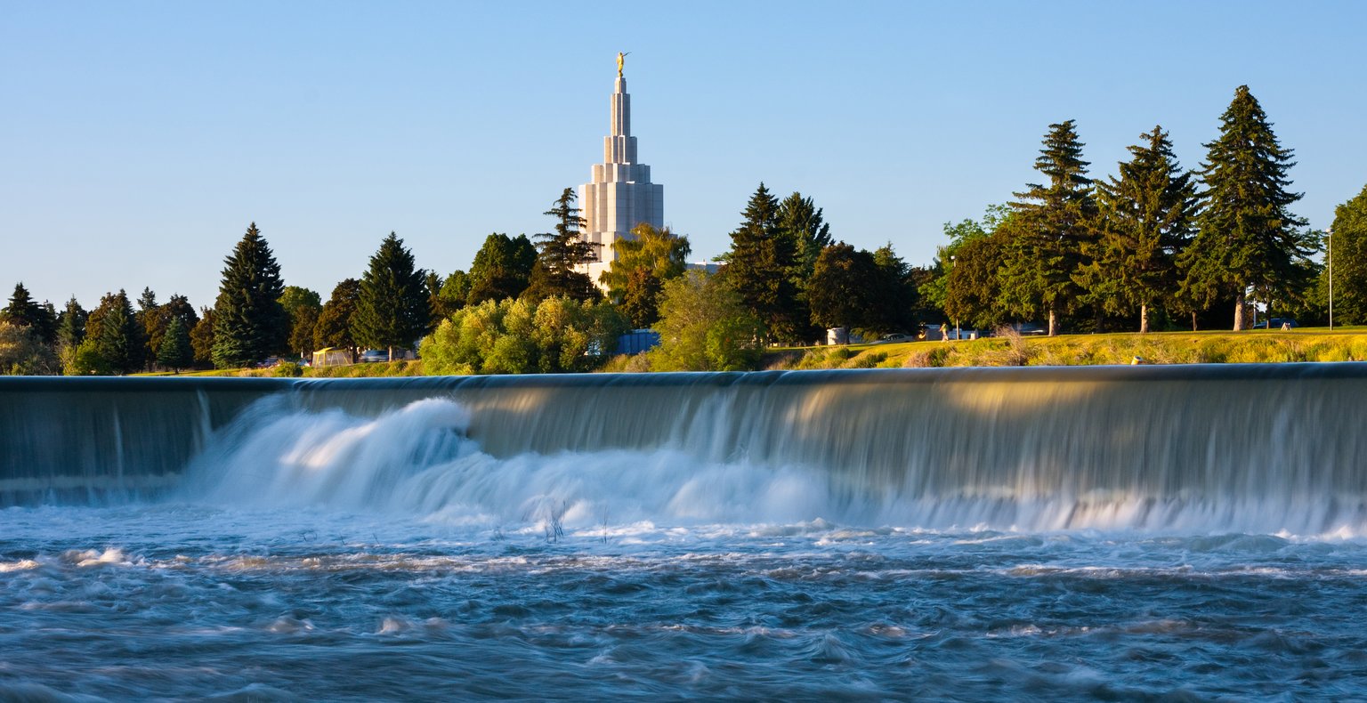 Cheap flights from San Diego to Idaho Falls from £102