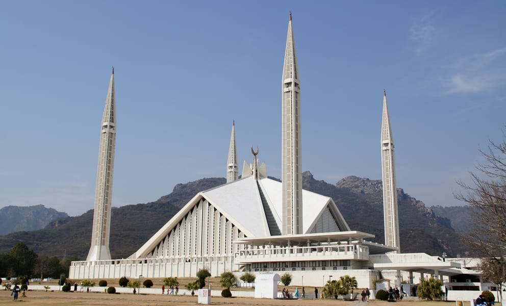 Cheap flights from Dammam to Islamabad