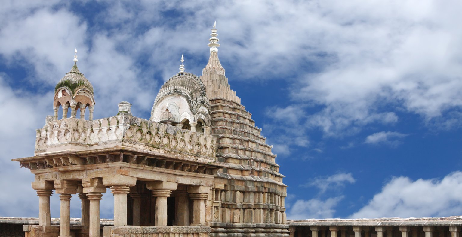 Cheap flights from Sialkot to Jabalpur from £247