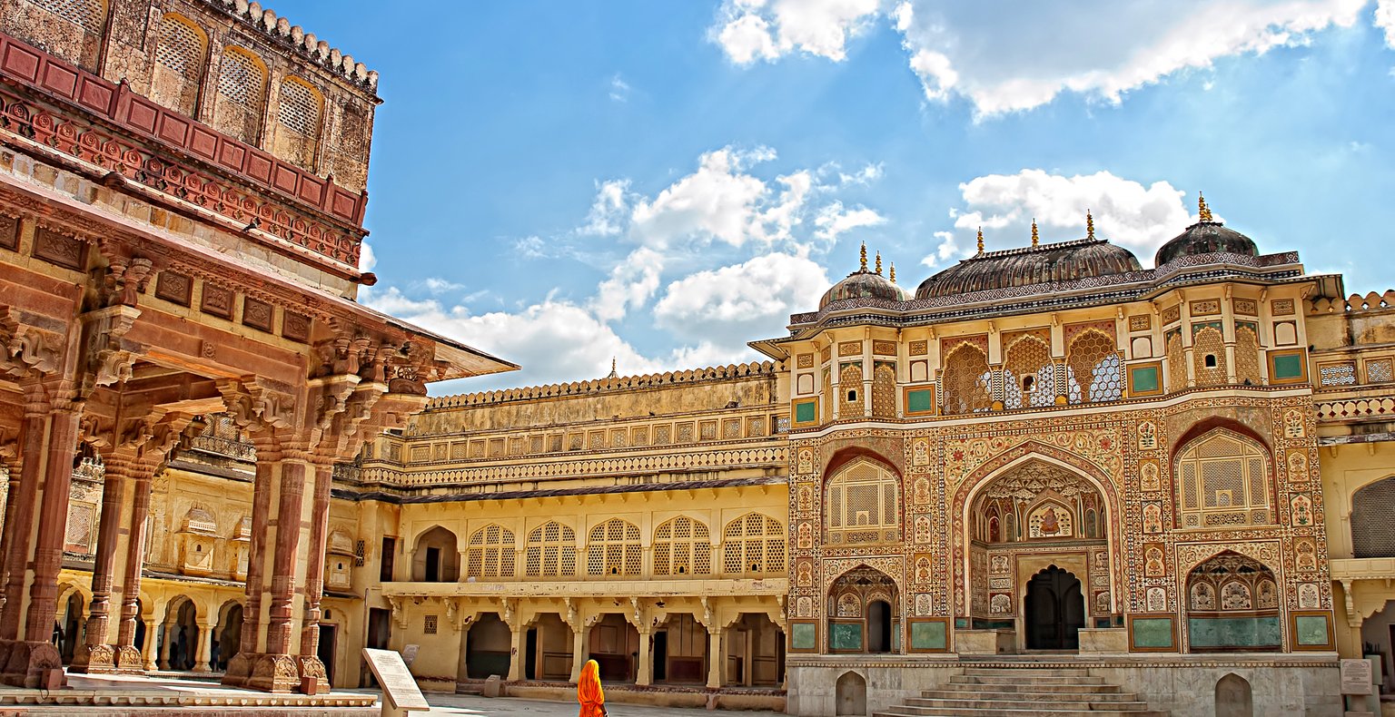 Cheap flights from New Delhi to Jaipur from $41