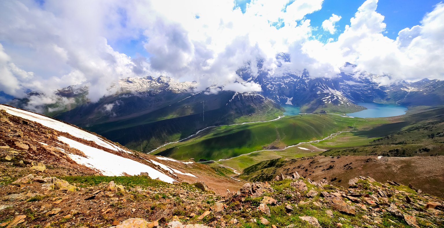 Cheap flights from Sydney to Jammu from £250