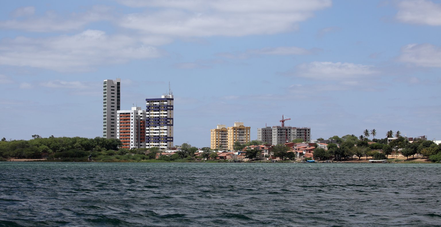 由从广州前往到北茹阿泽鲁的低价航班仅需 ¥6,081 起