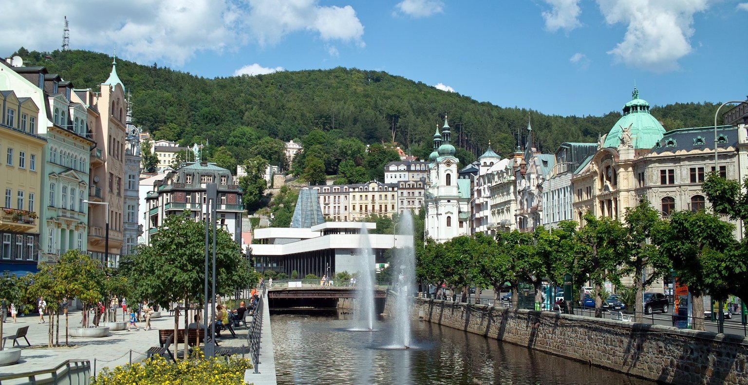 Cheap flights from Prague to Karlovy Vary from