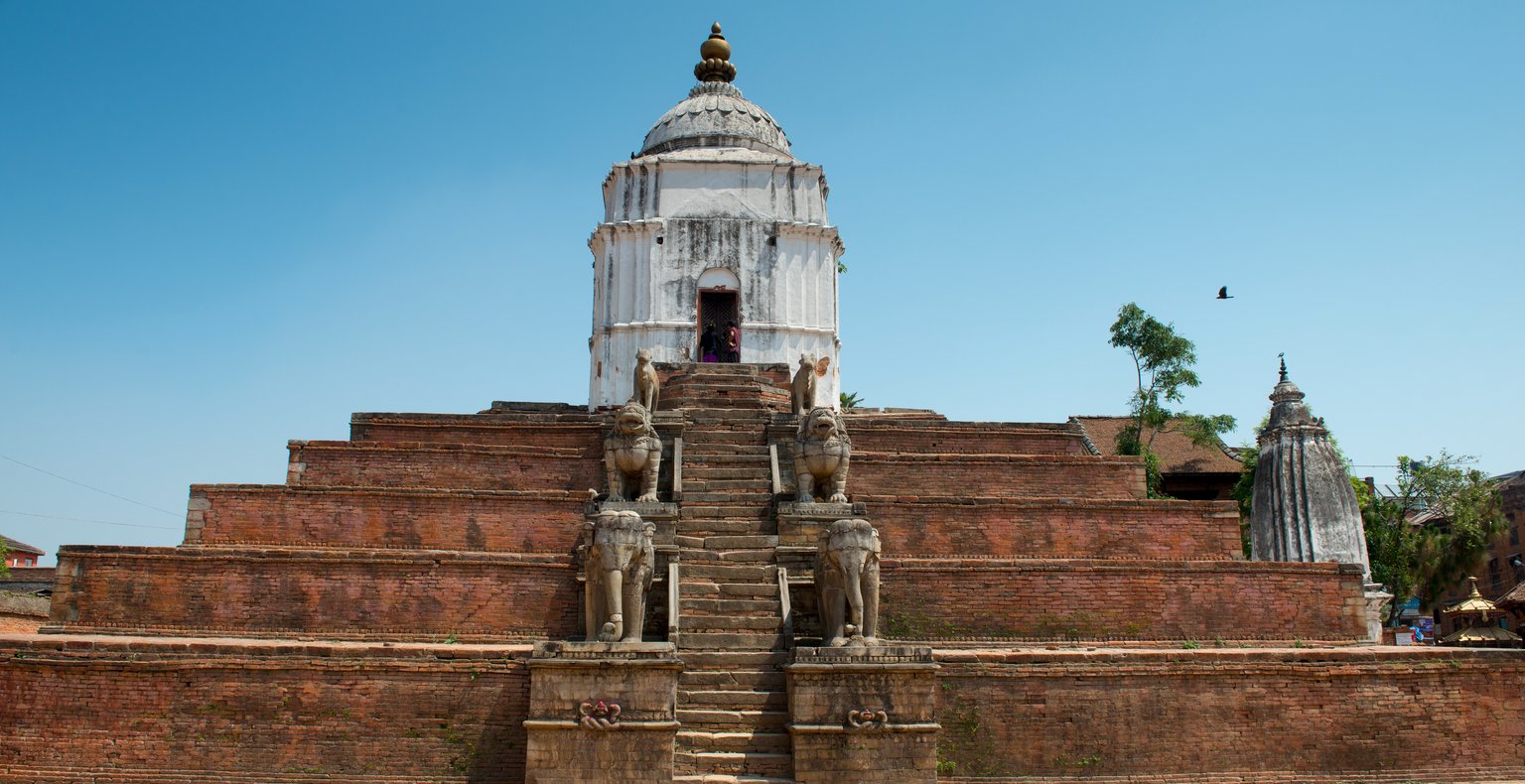 Cheap flights from New Delhi to Kathmandu from £45