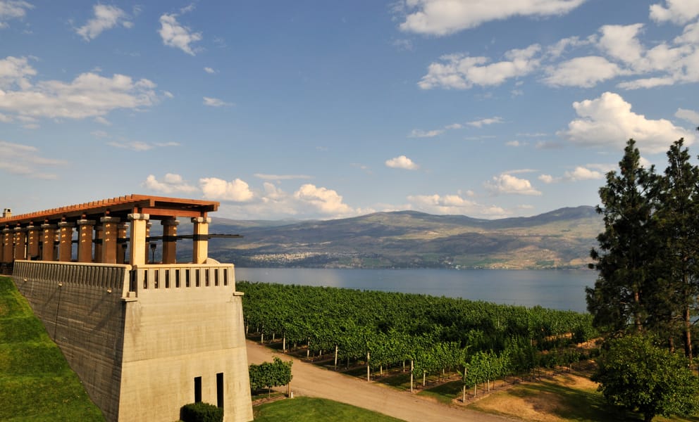 Tanie wypożyczalnie samochodów w Kelownie, Kanada