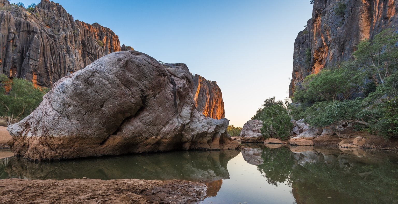 Cheap flights from Cape Town to Kimberley, Northern Cape from £101