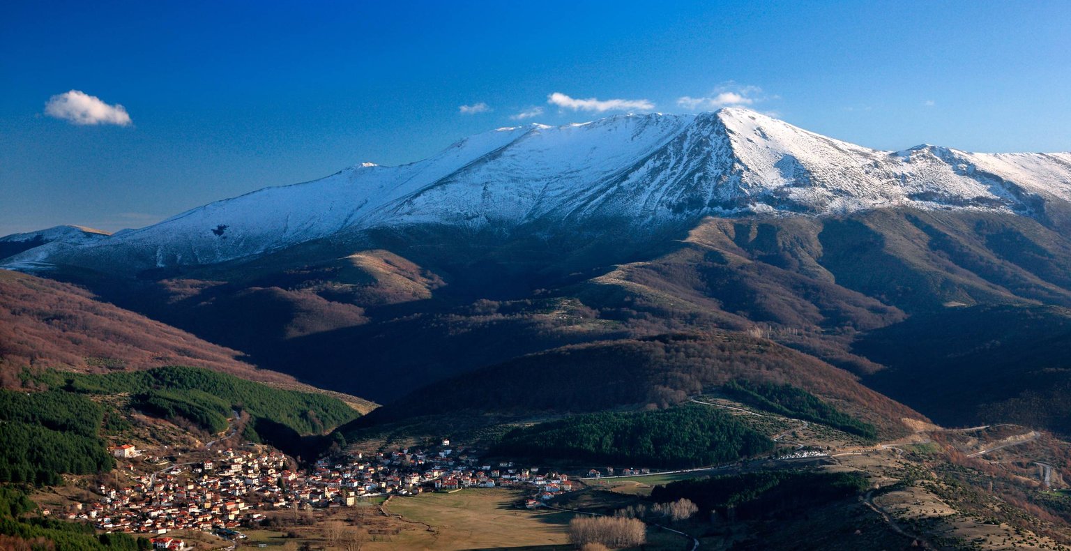 Cheap flights from Parikia to Kozani from £115