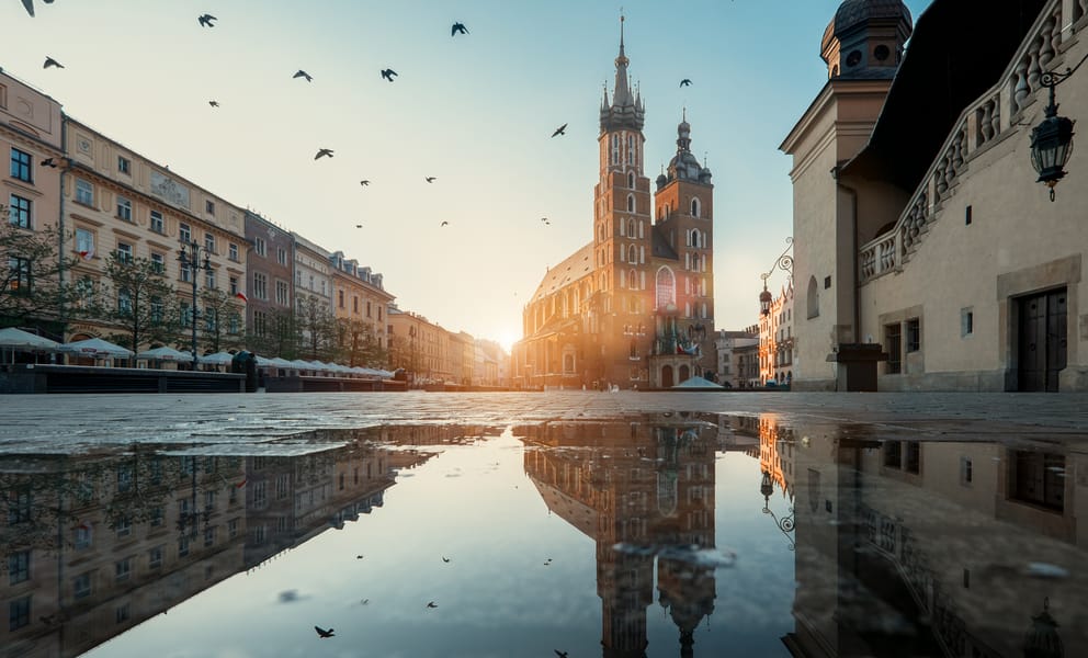 Cheap flights from Chicago, IL to Kraków, Poland