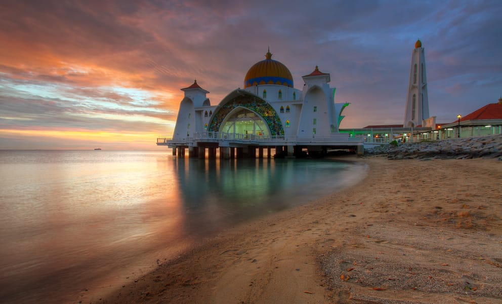 Cheap car rentals in Kuantan, Malaysia