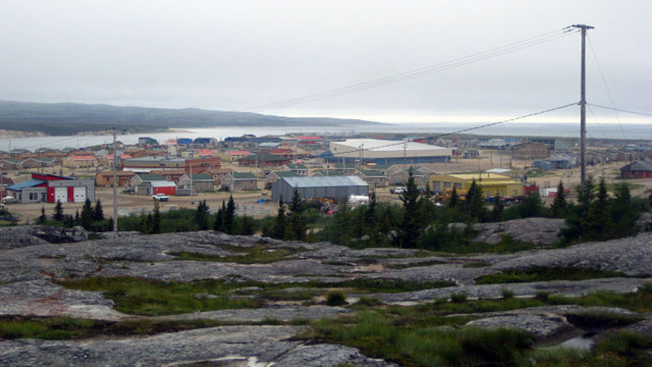 飞往加拿大库朱瓦拉皮克的航班