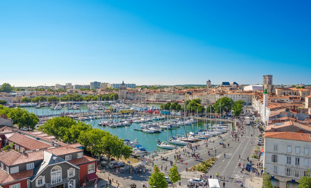 Cheap car rentals in La Rochelle, France