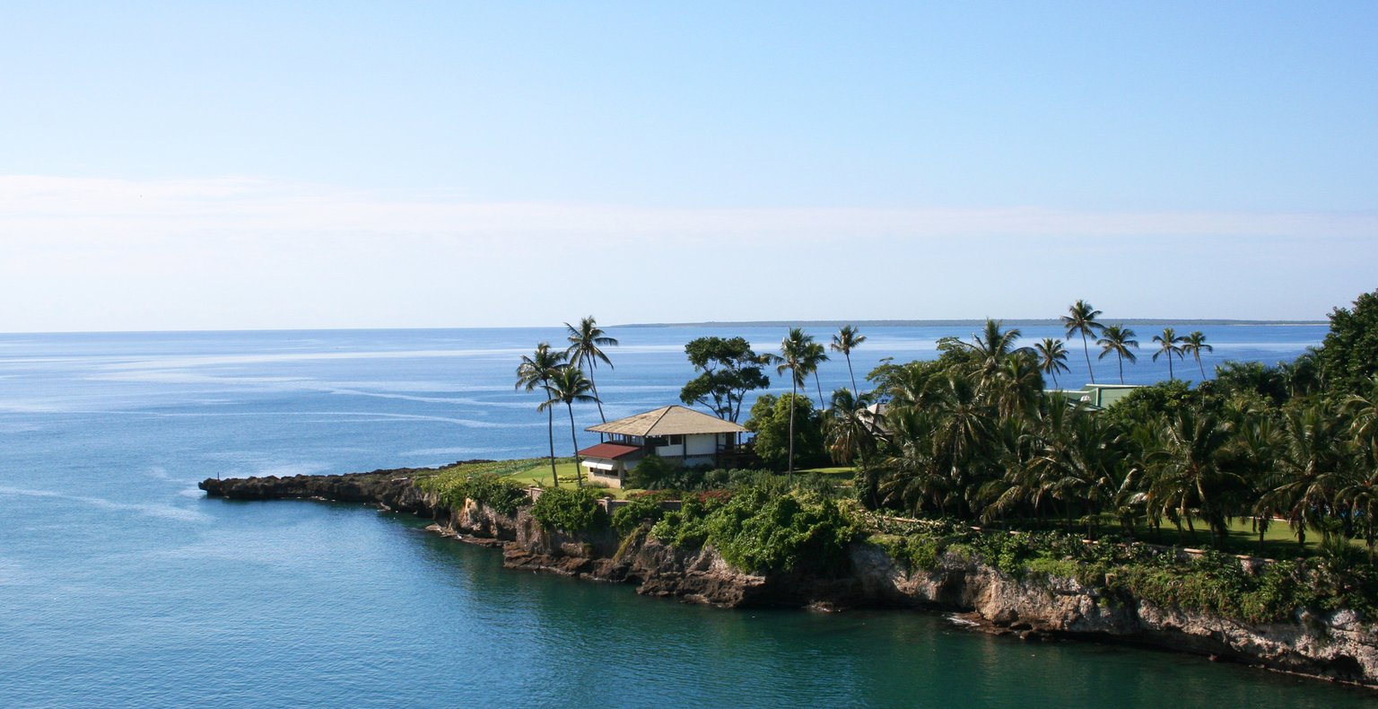 Vuelos baratos de Oporto a La Romana a partir de 502 €