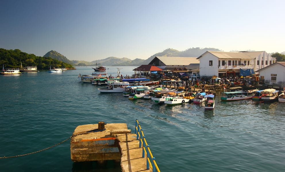 Vols à bas prix depuis Paris, France vers Labuan Bajo, Indonésie