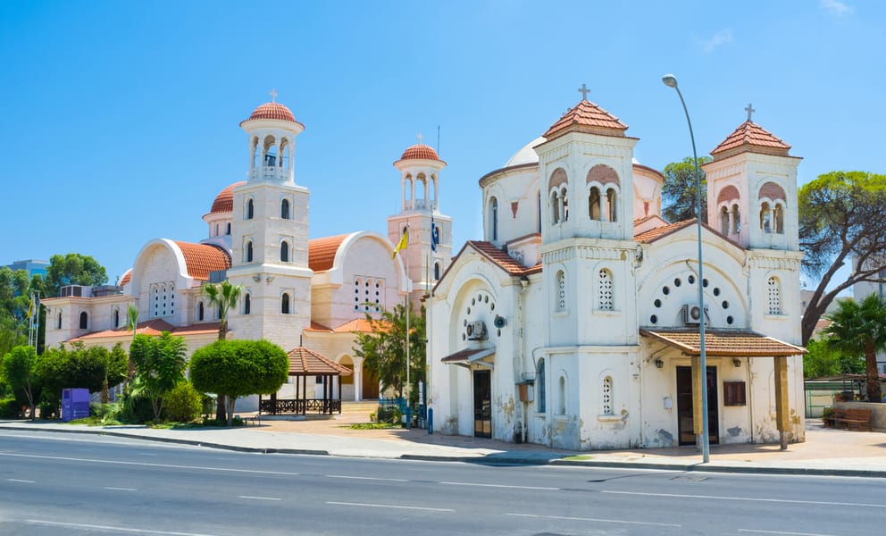 Location de voiture pas chère à Larnaca, Chypre