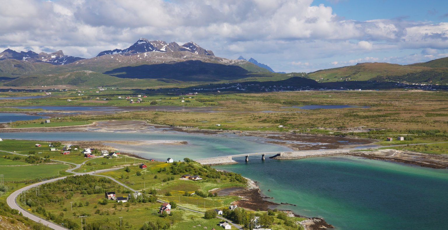 Günstige Flüge von München nach Leknes ab 166 €