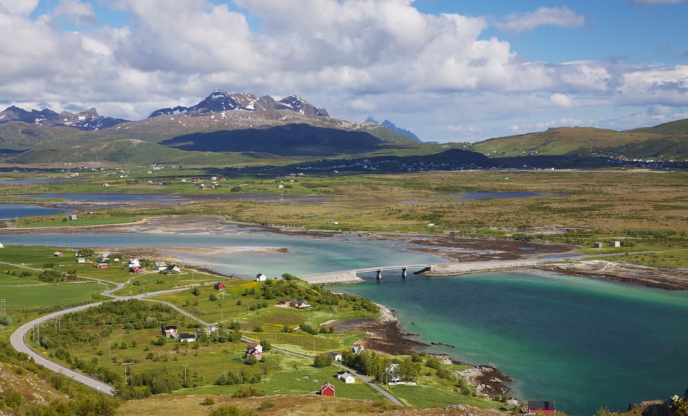 Cheap car rentals in Leknes, Norway