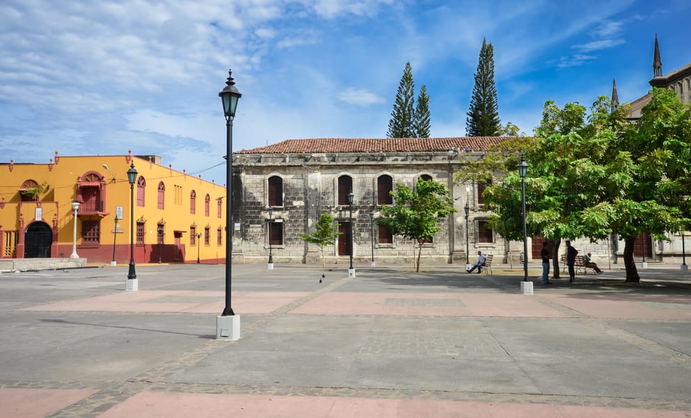 Vuelos baratos de Málaga, España a León, España