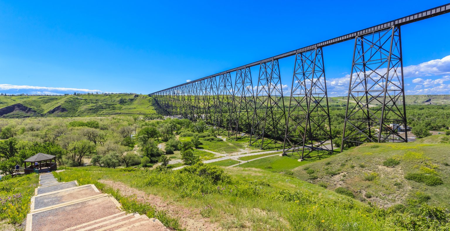 Cheap flights from Lagos to Lethbridge from £656