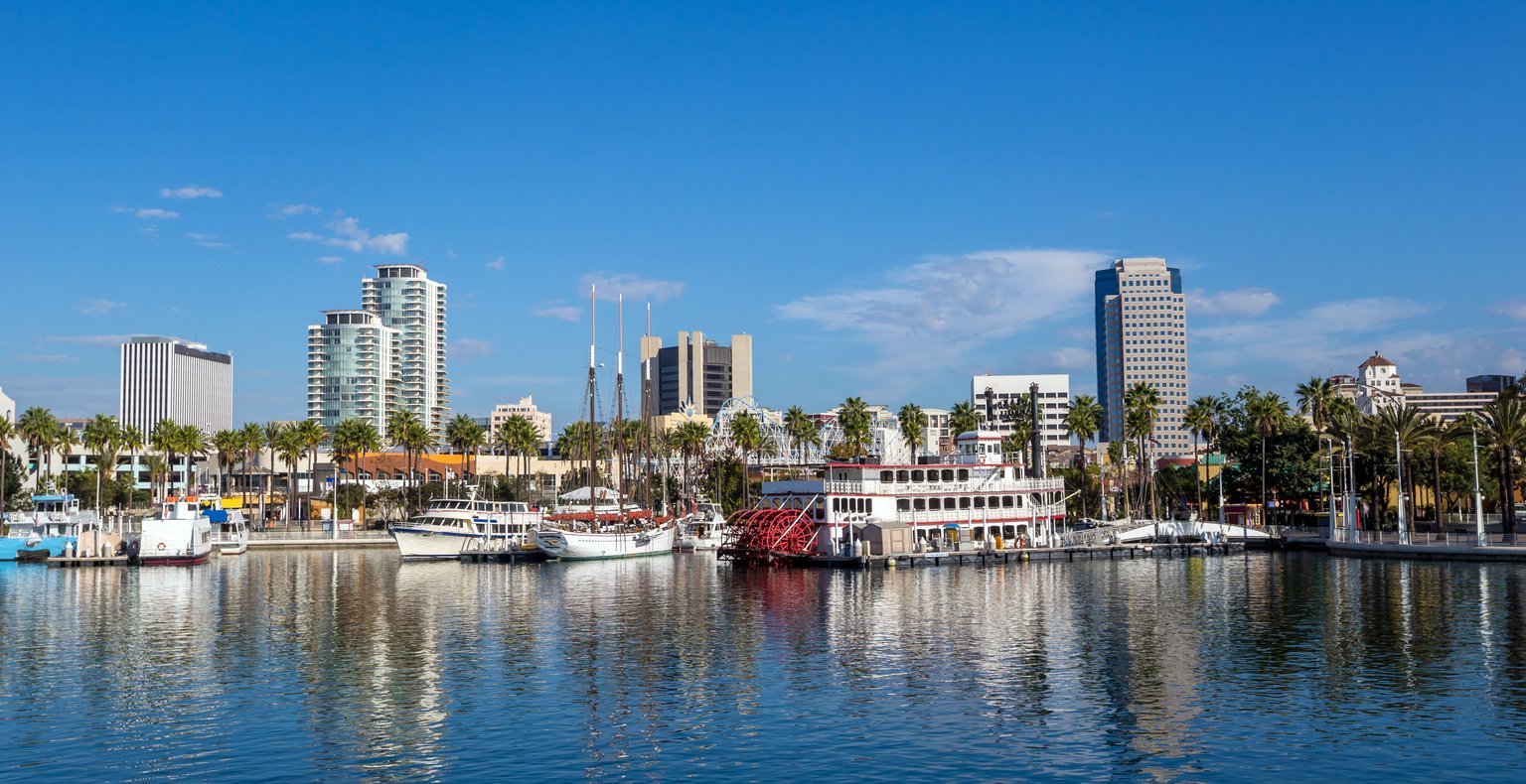 Voos baratos de Oakland para Long Beach a partir de 230 €